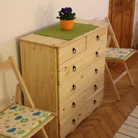 Revfalu Apartman *