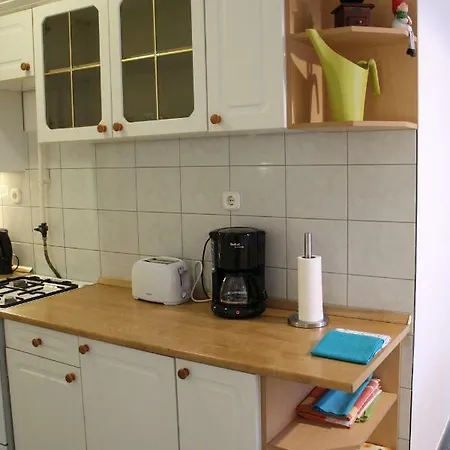 Апартаменты Revfalu Apartman