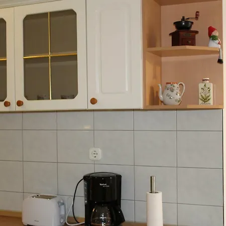 Revfalu Apartman *